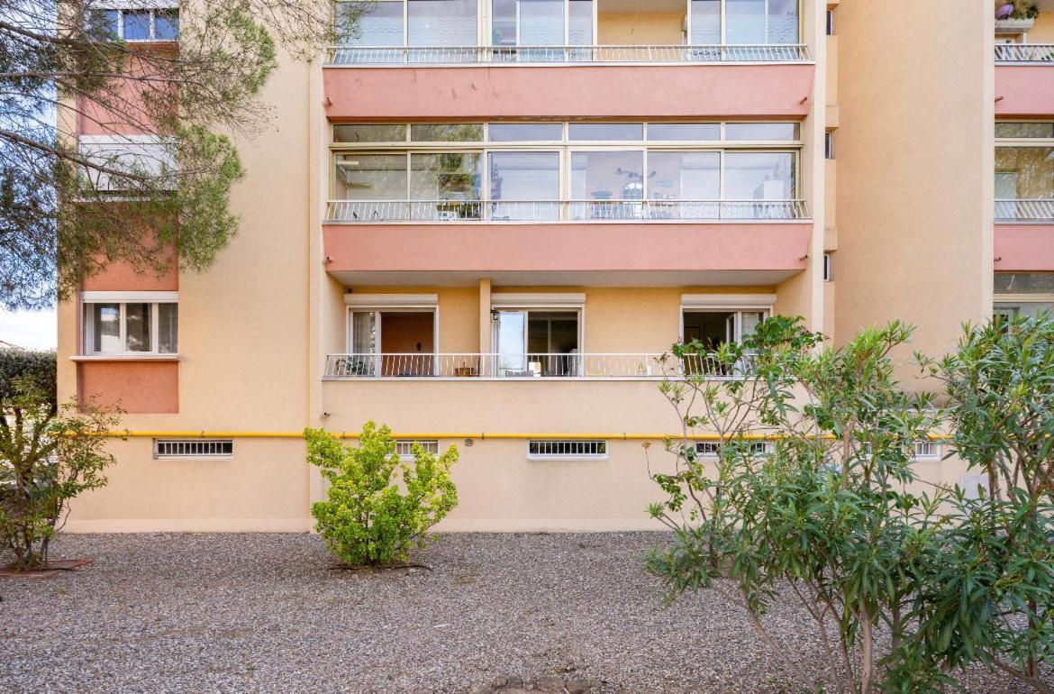 Joli T2 Tres Proche De La Plage De Fréjus Εξωτερικό φωτογραφία